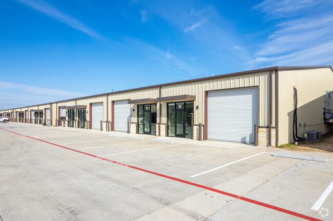What Makes a Flex Space in the Carolinas 3 flex industrial warehouse sell nc
