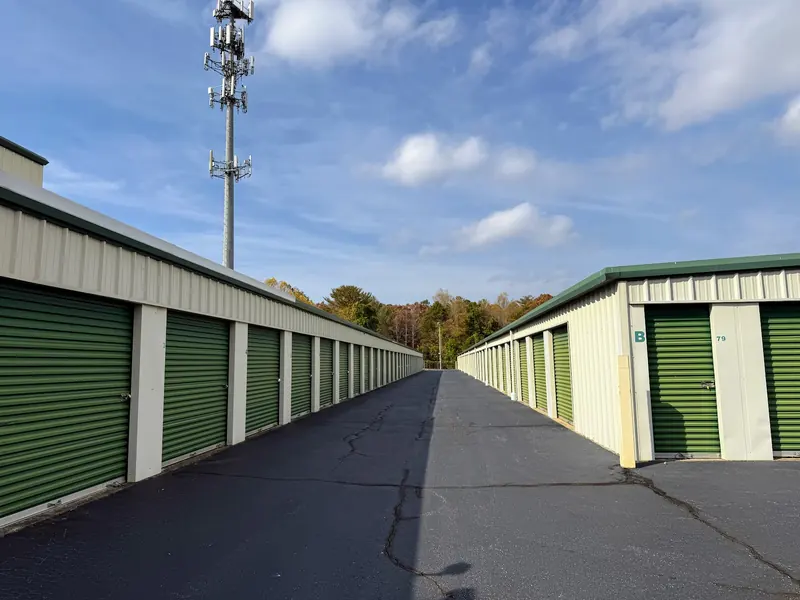 18,000 SF Self storage acquired in Charlotte MSA